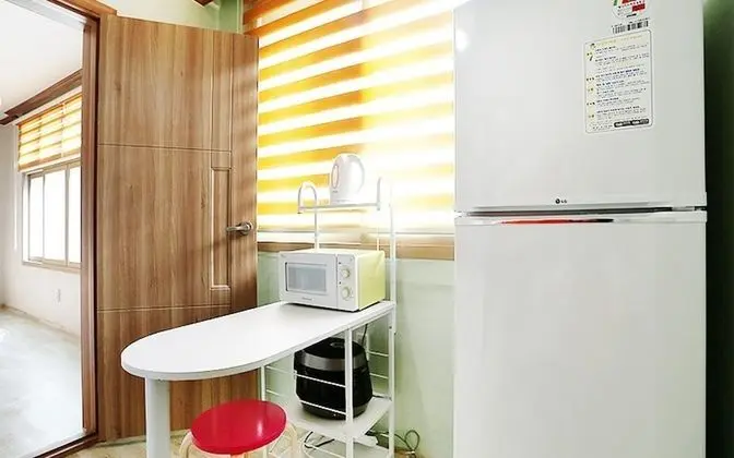 Oda (Unshared House (Unshared House) (Dupl)