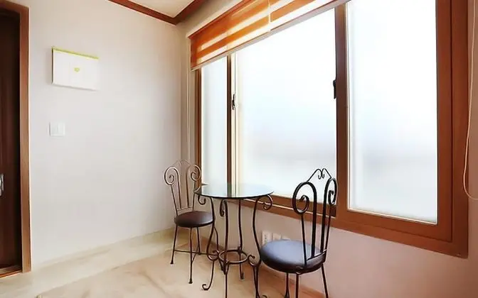 Oda (Unshared House (Unshared House) (Dupl)