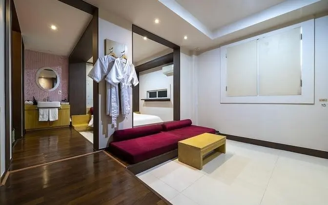 Oda (Special Room B)