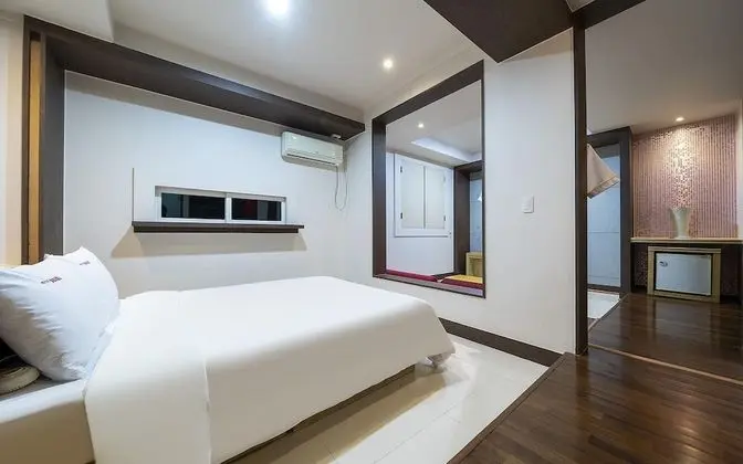 Oda (Special Room B)