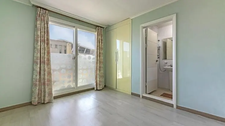 Basic Oda, 2 Yatak Odası (the moon reflected in the sea)