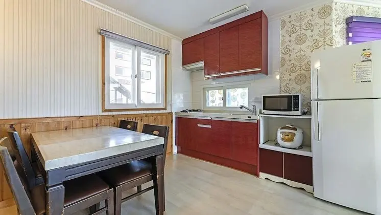 Basic Oda, 2 Yatak Odası (the moon reflected in the sea)