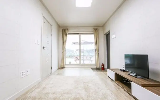 Oda (Creek Flower Room (Family Room 1F))