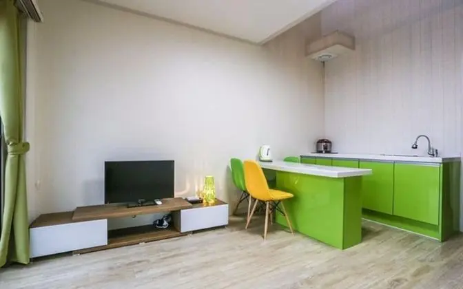 Oda (Mountain Flower Room (Duplex))