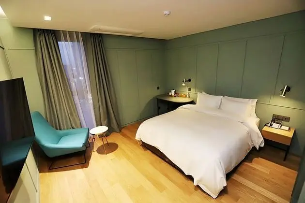 Superior Tek Büyük Yataklı Oda