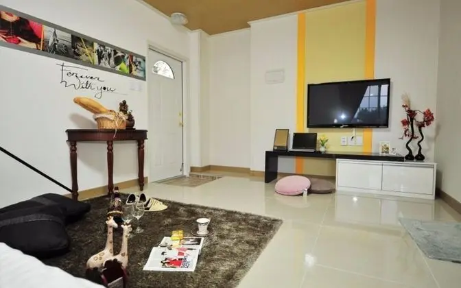 Oda (Holiday (Room 102 Ocean View))