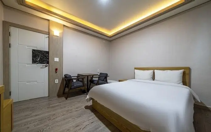 Oda (O NE Bed (one-half bed))