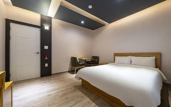 Oda (O NE Bed (one-half bed))