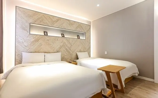 Oda (TWO Bed (2/2 beds))