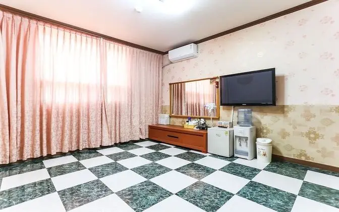 Oda (Ondol Room)