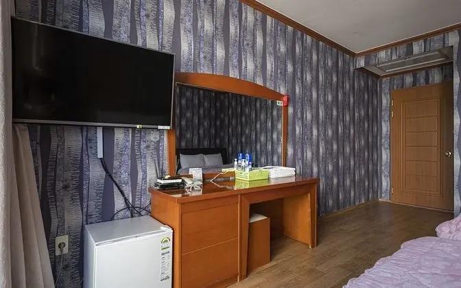 Oda (Twin (terrace))