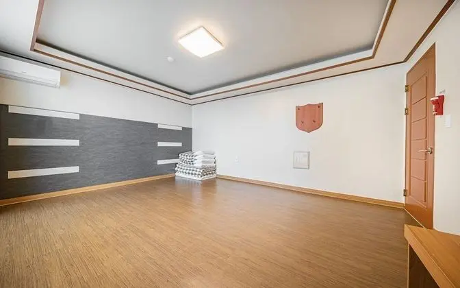 Oda (Ocean View Ondol Room)