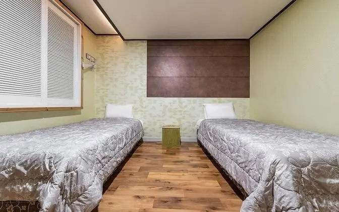 Oda (Twin Room)