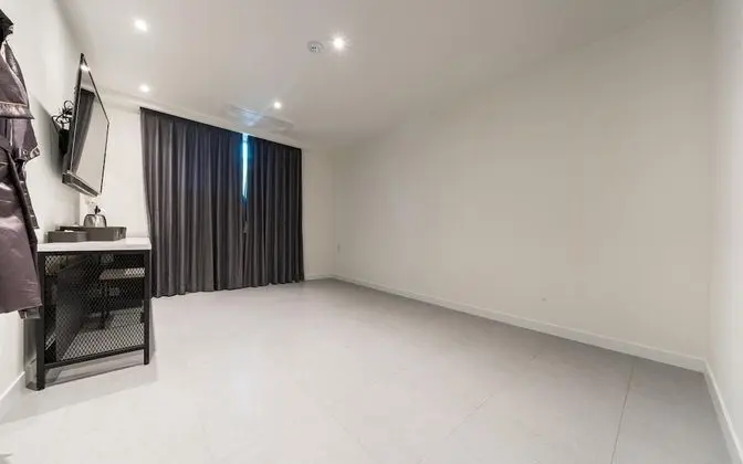 Oda (Ondol Room (OTT Available))