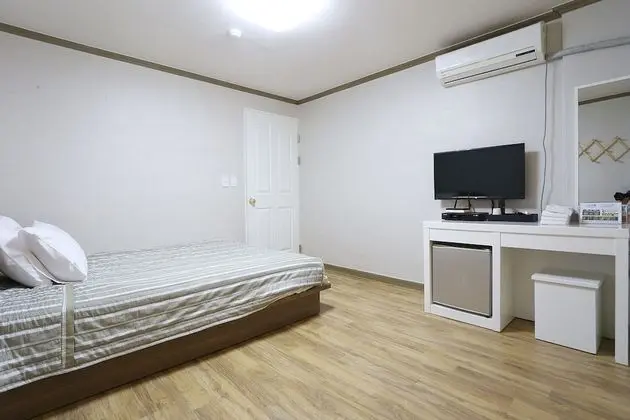 Oda (Standard Bed B)