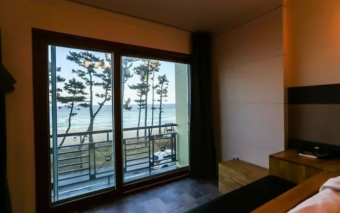 Oda (Ocean View Couple Room)