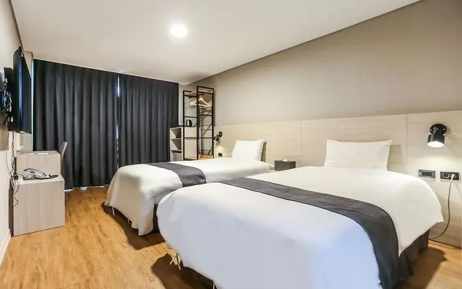 Oda (Standard Twin (Netflix viewing / Tabl)