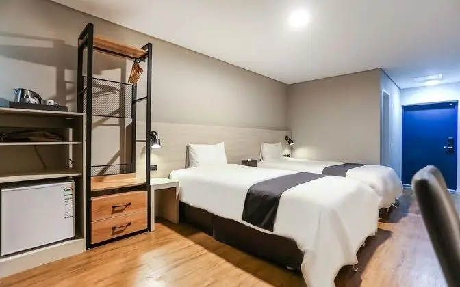 Oda (Standard Twin (Netflix viewing / Tabl)