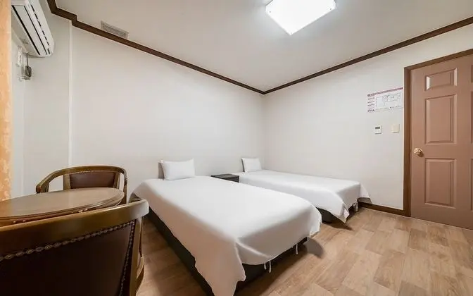 Oda (Western-style Room (Double))