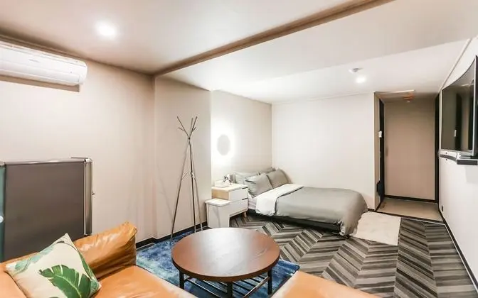 Oda (Lake 12 pyeong B (306 OLED TV availab)