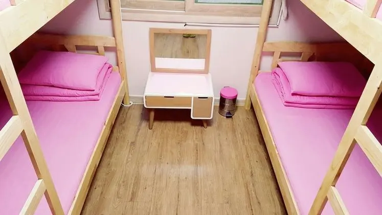 Ortak Ranzalı Oda, Sadece erkekler için (4 persons)