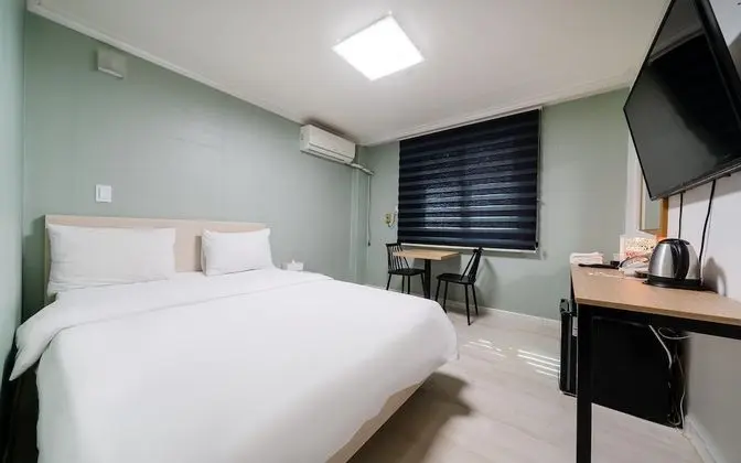 Oda (Standard A (Netflix Available with pe)