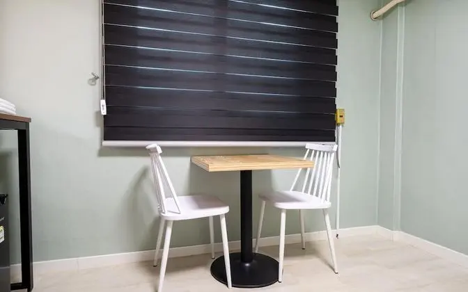 Oda (Standard A (Netflix Available with pe)