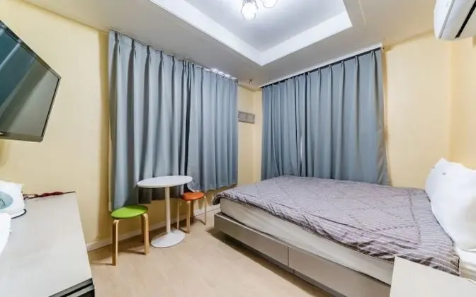 Oda (Economy (Queen Netflix available))