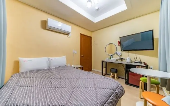 Oda (Economy (Queen Netflix available))