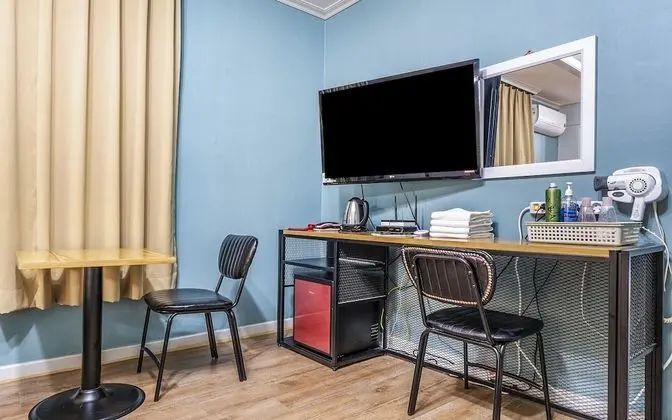 Oda (Twin (Queen + Single Netflix availabl)