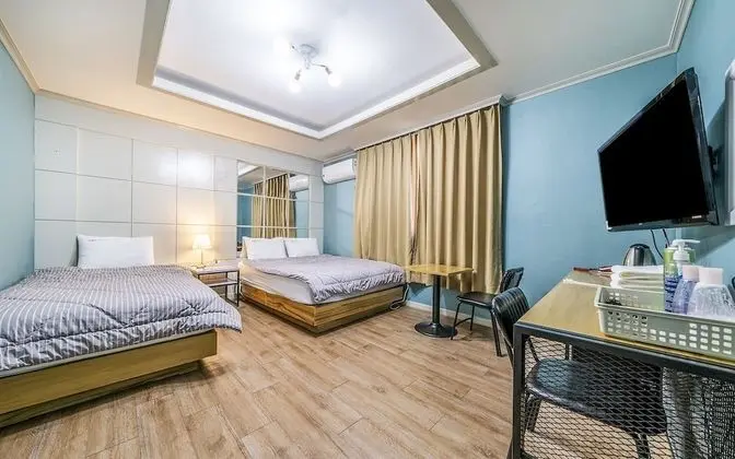 Oda (Twin (Queen + Single Netflix availabl)