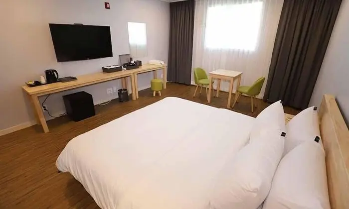 Deluxe Oda (King Bed)