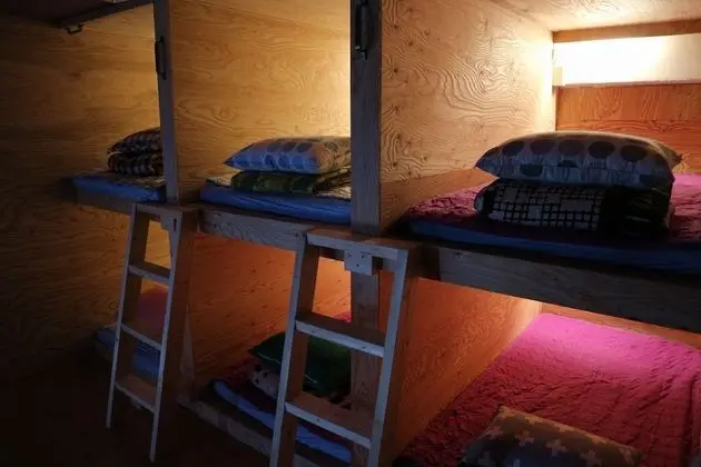 Basic Ortak Ranzalı Oda, Sadece kadınlar için