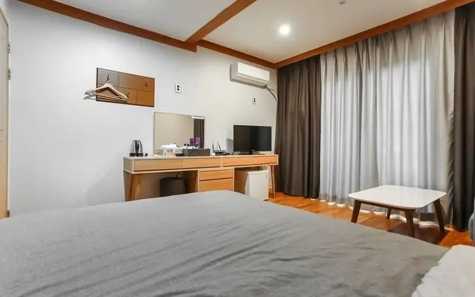Oda (Bed common room)