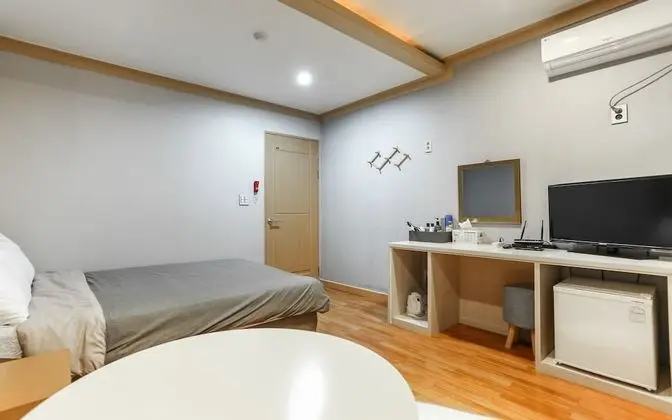 Oda (Bed common room)