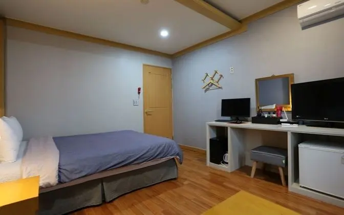 Oda (Bed common room)