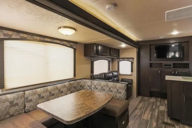 Basic Oda, 2 Yatak Odası (Caravan 1 (no Awning))