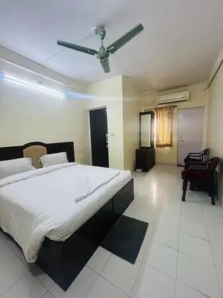 Deluxe Tek Büyük Yataklı Oda, 1 Çift Kişilik Yatak, Sigara İçilebilir, Şehir Manzaralı