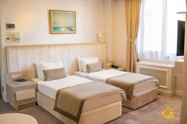 Standard Tek Büyük veya İki Ayrı Yataklı Oda, Şehir Manzaralı