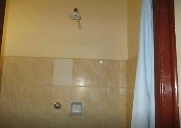 Standard Tek Büyük Yataklı Oda (No Airconditioner)