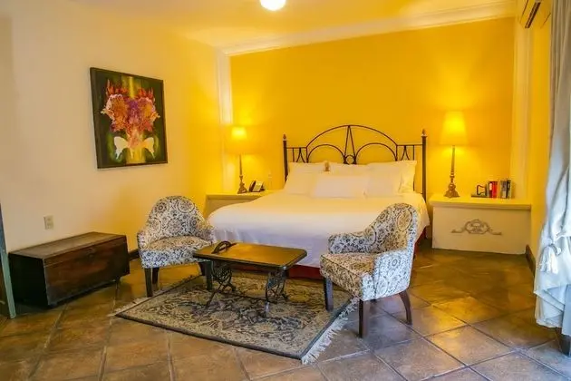 Grand master suite