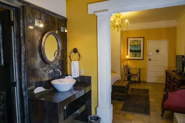 Grand master suite