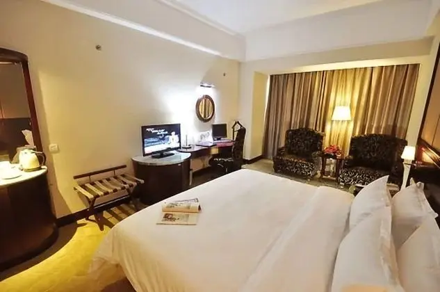 Deluxe Tek Büyük Yataklı Oda
