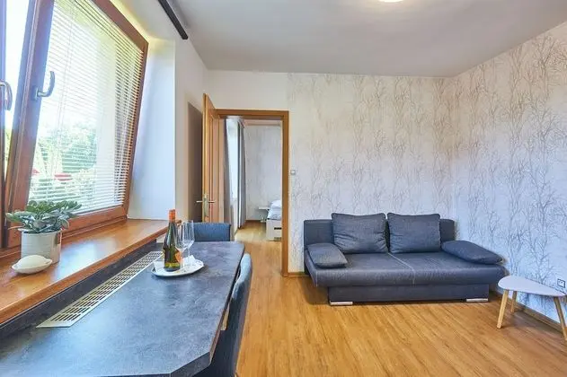 Apart Daire, Bahçe Manzaralı (1)