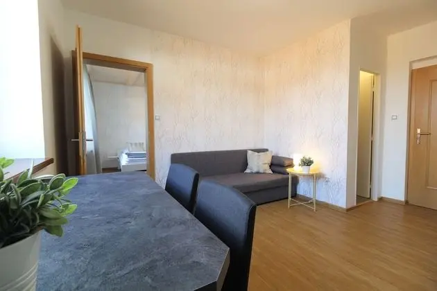 Apart Daire, Bahçe Manzaralı (1)