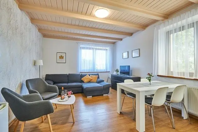 Apart Daire, Şehir Manzaralı (2)