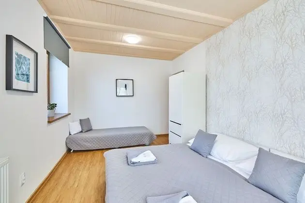 Apart Daire, Şehir Manzaralı (2)