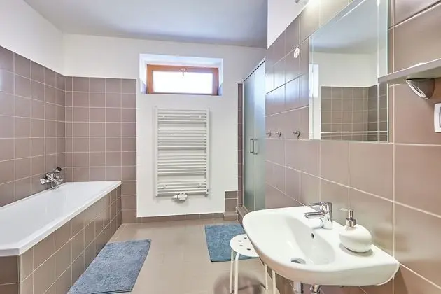 Apart Daire, Şehir Manzaralı (2)