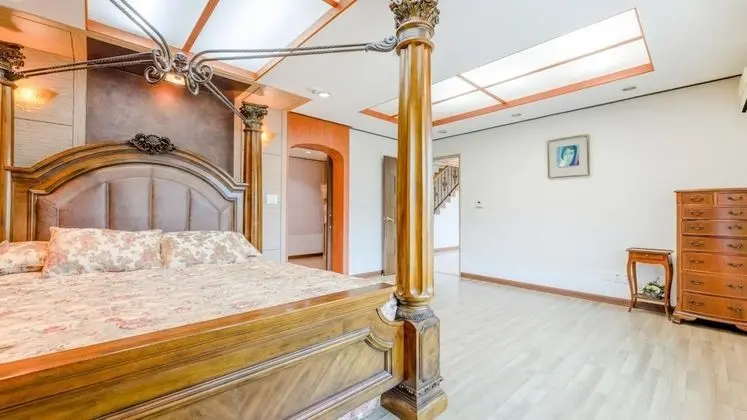 Basic Oda, 4 Yatak Odası (Santamaria)