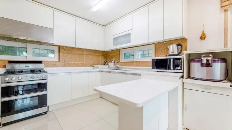 Basic Oda, 4 Yatak Odası (Santamaria)